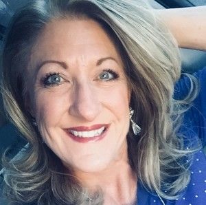 Meet your Posher, Christy